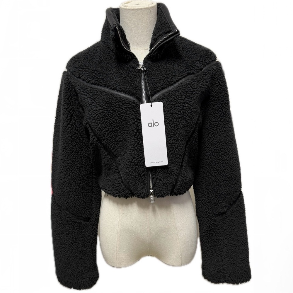 NWT ALO yoga Sherpa Cropped Slope Side Jacket black small
